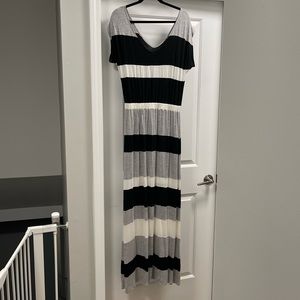 Maternity dress size medium